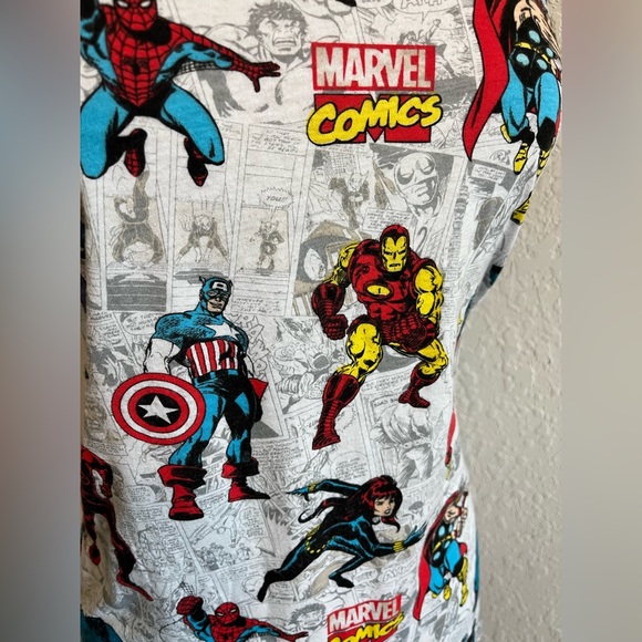 Marvel Disney Comic Book Style Super Hero Ladies Racer Back Tank Top Size XL - Picture 6 of 8